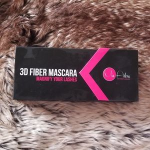 3D Fiber Lashes by Mia Adora